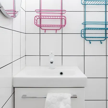 Cure De Couleurs Sur La Mediterranee * Sète